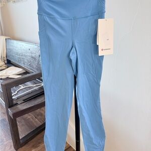 Lululemon fast and free  Blue Leggings NWT 0